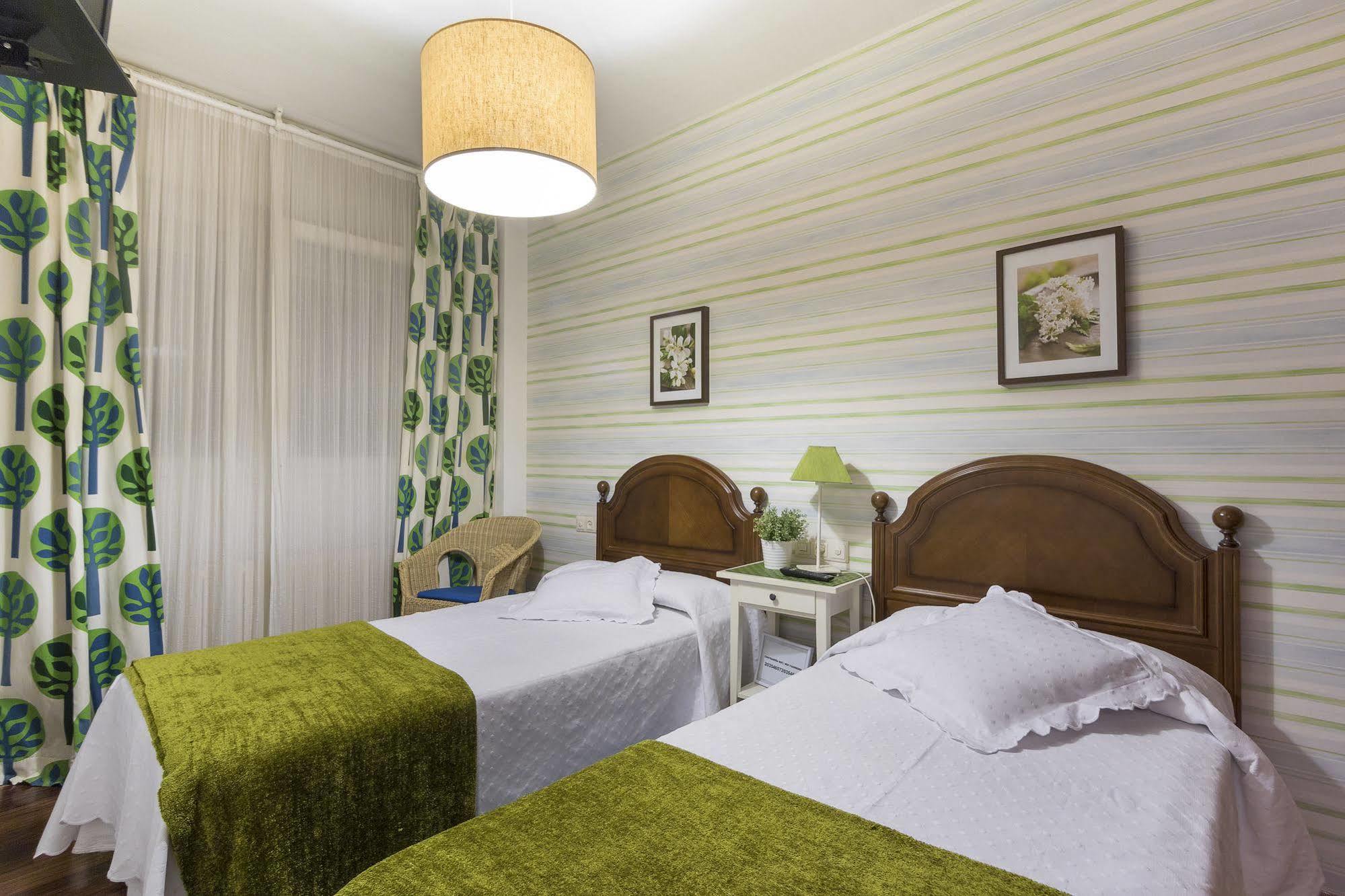 Hostal La Carballinesa Santiago de Compostela Kültér fotó