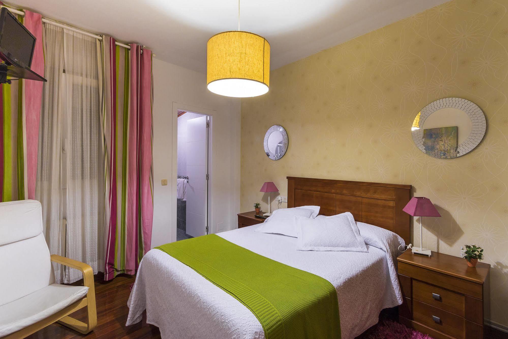 Hostal La Carballinesa Santiago de Compostela Kültér fotó