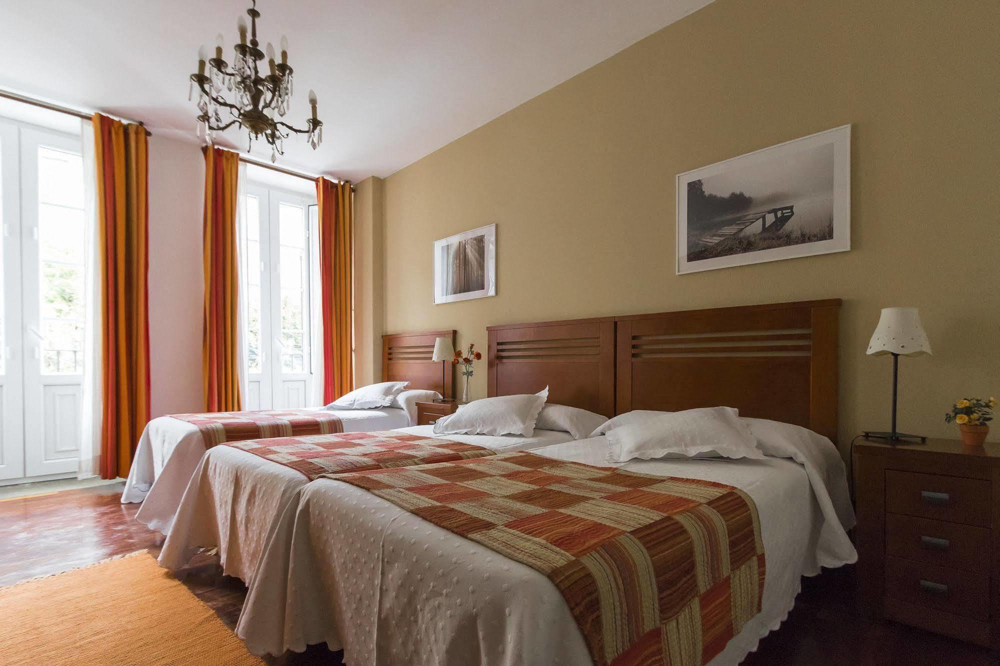 Hostal La Carballinesa Santiago de Compostela Kültér fotó